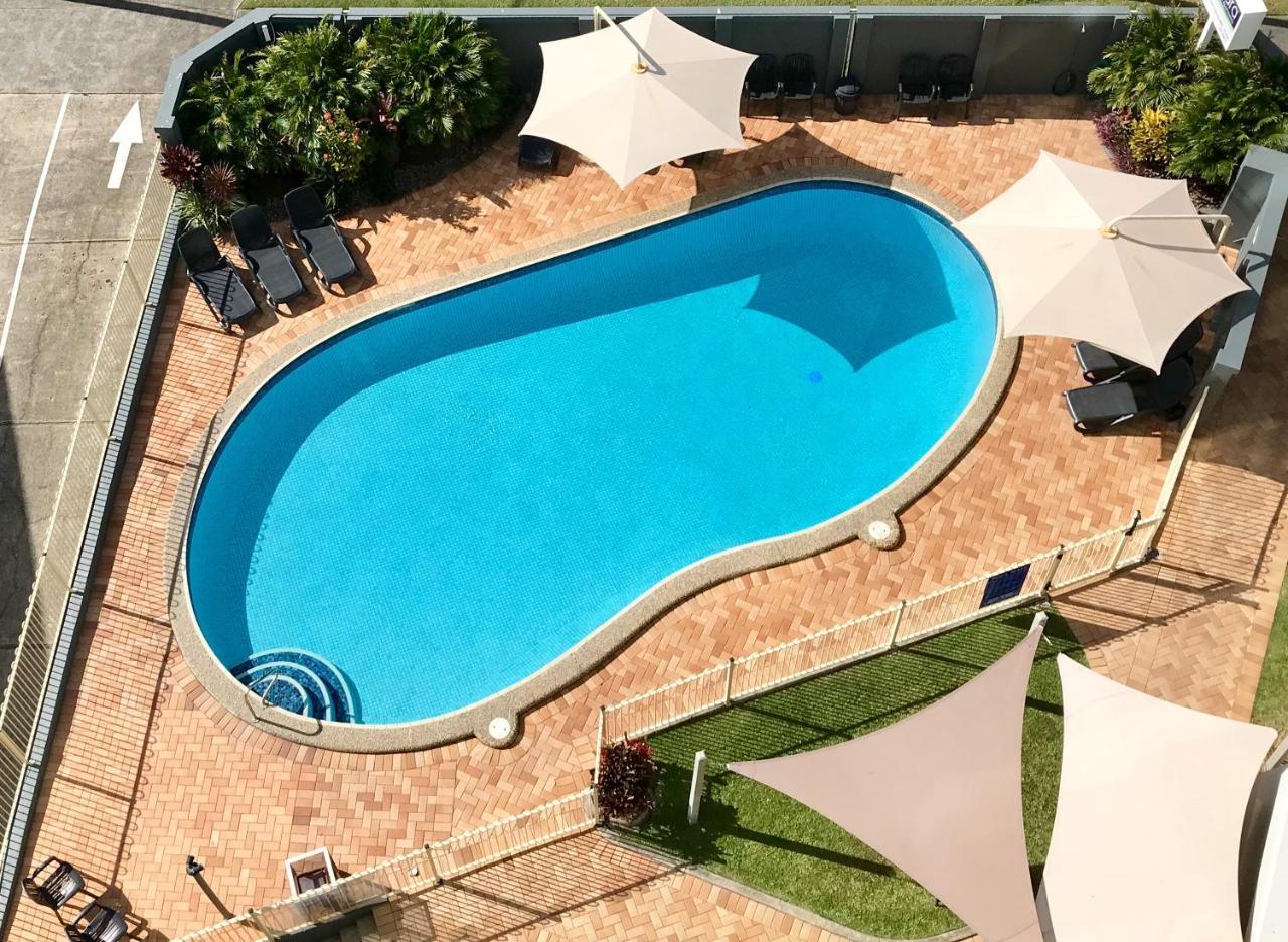 Solnamara Beachfront Apartments Голд-Кост Экстерьер фото